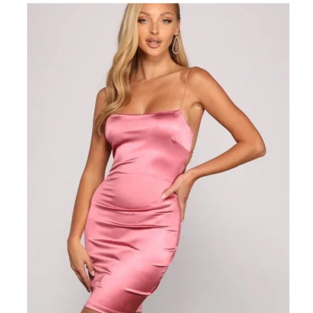 Windsor She's A Keeper Satin Pink Satin Slip Dress, NWOT, size M